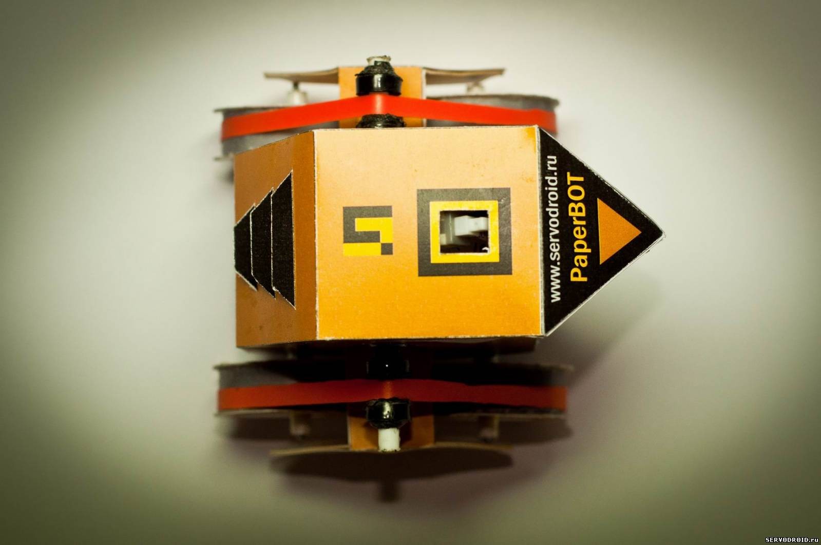 SERVODROID - Творческий подход к созданию робота!